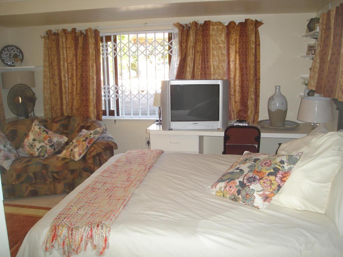 דורבן Escombe Accommodation Self Catering מראה חיצוני תמונה