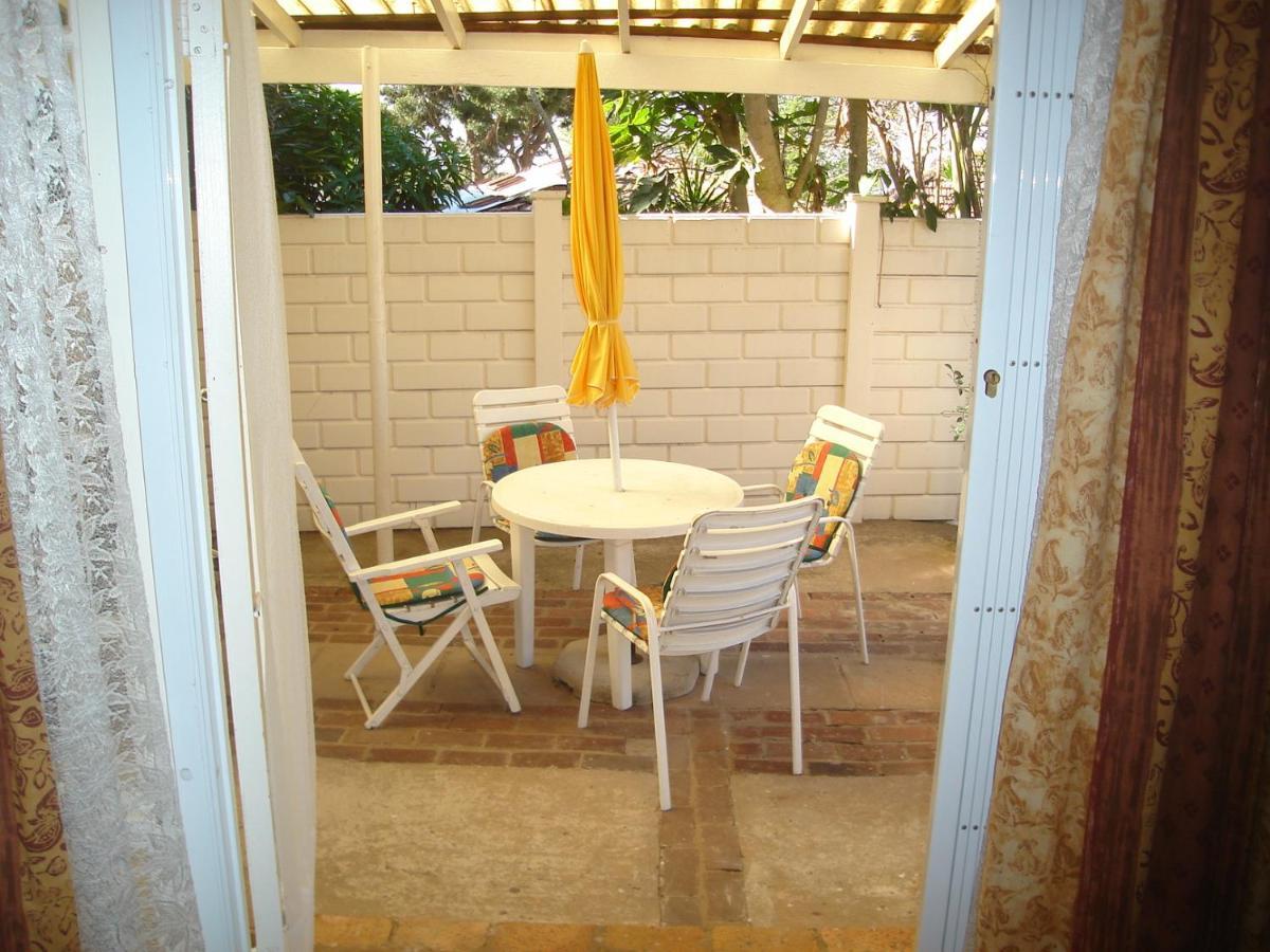 דורבן Escombe Accommodation Self Catering מראה חיצוני תמונה